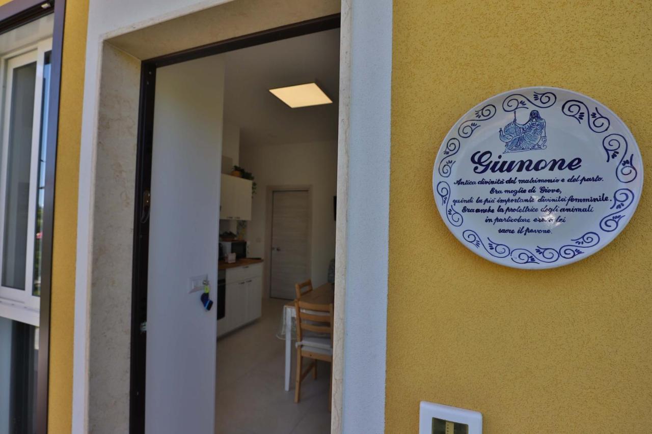 Apartamento I Giardini Dell'Olimpo Paestum Exterior foto