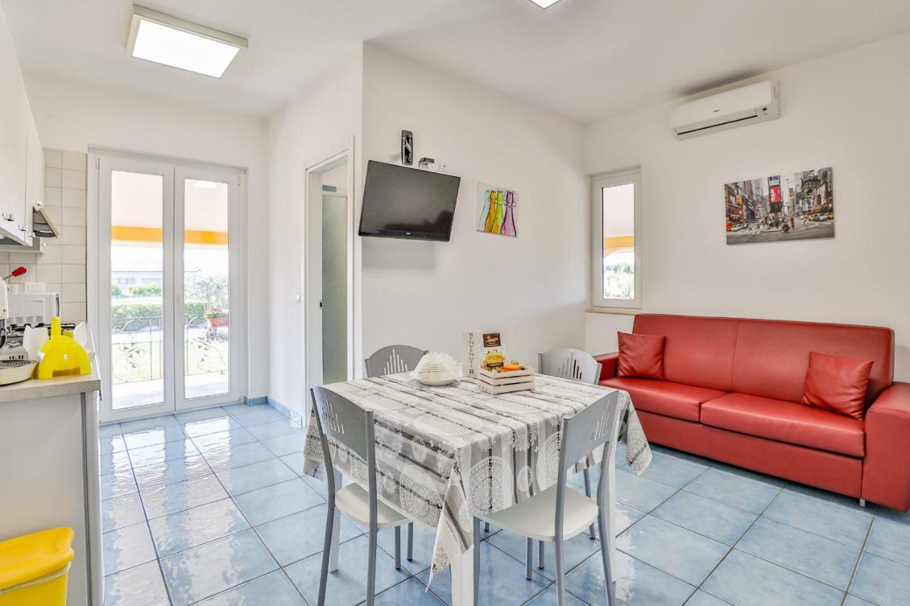 Apartamento I Giardini Dell'Olimpo Paestum Exterior foto