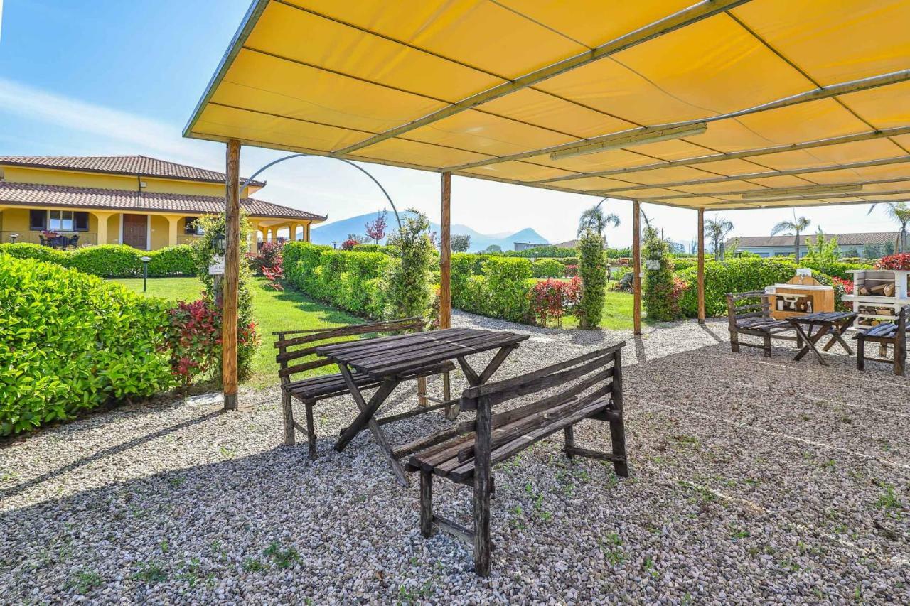 Apartamento I Giardini Dell'Olimpo Paestum Exterior foto